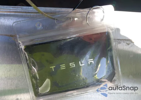 2022 Tesla Model Y Performance Dual Motor All-Wheel Drive from USA, damaged, VIN 7SAYGDEFXNF372072